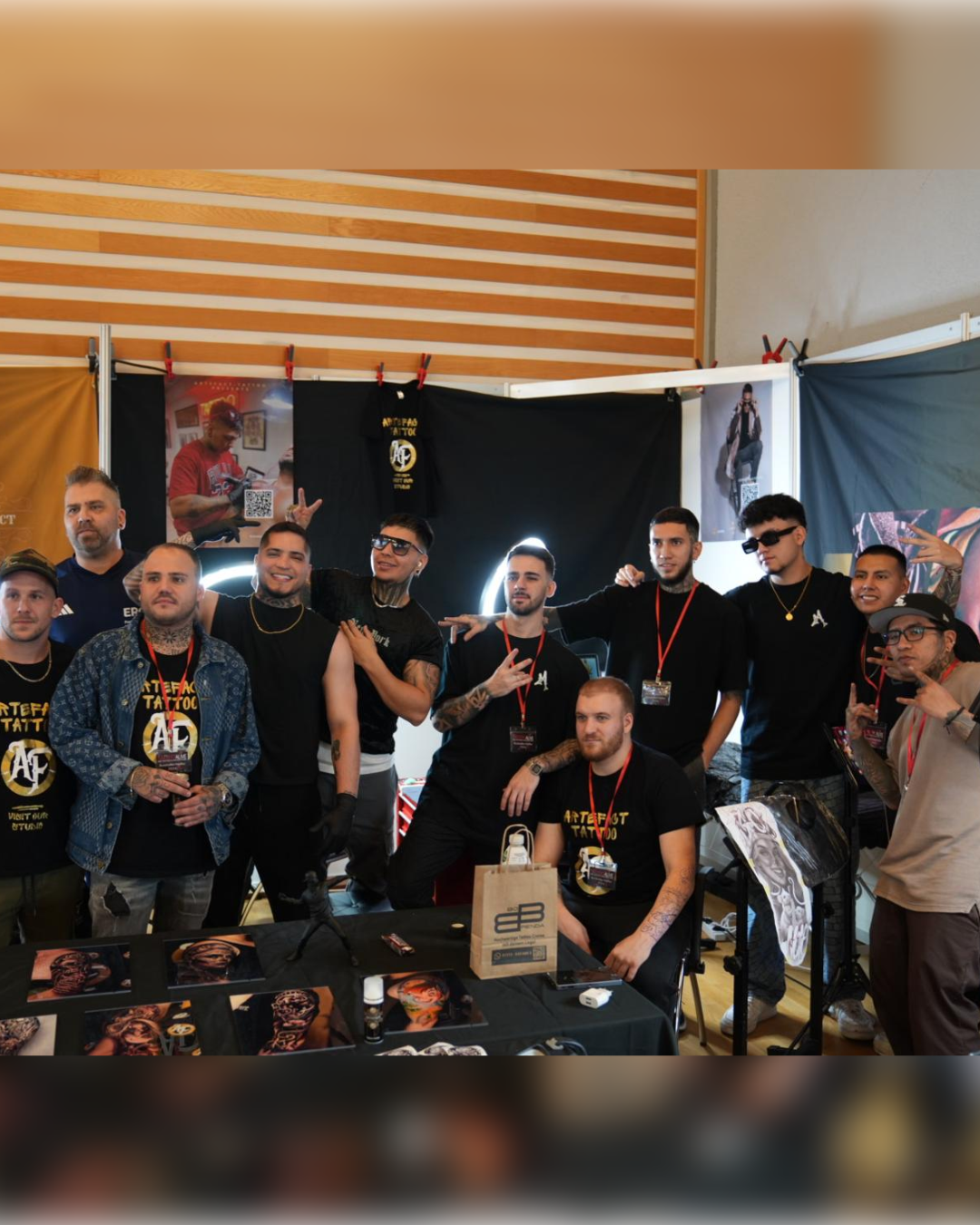 Das Team und die Studios von Artefact Tattoo