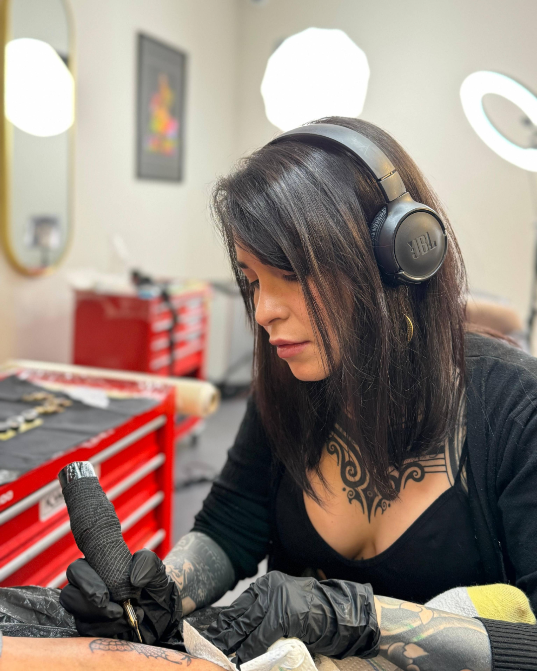 Das Team und die Studios von Artefact Tattoo